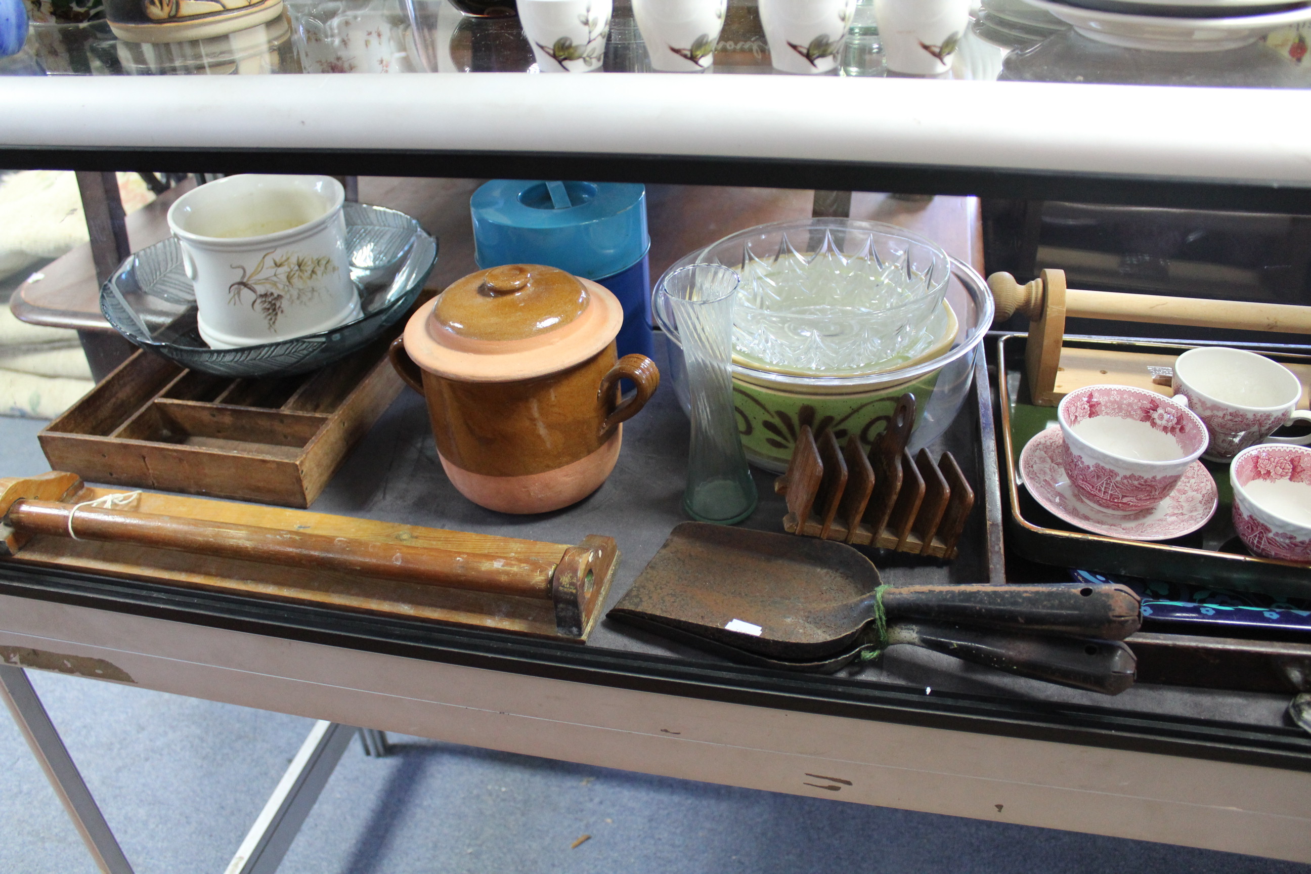 Various items of decorative china, kitchenalia, etc. - Image 3 of 3