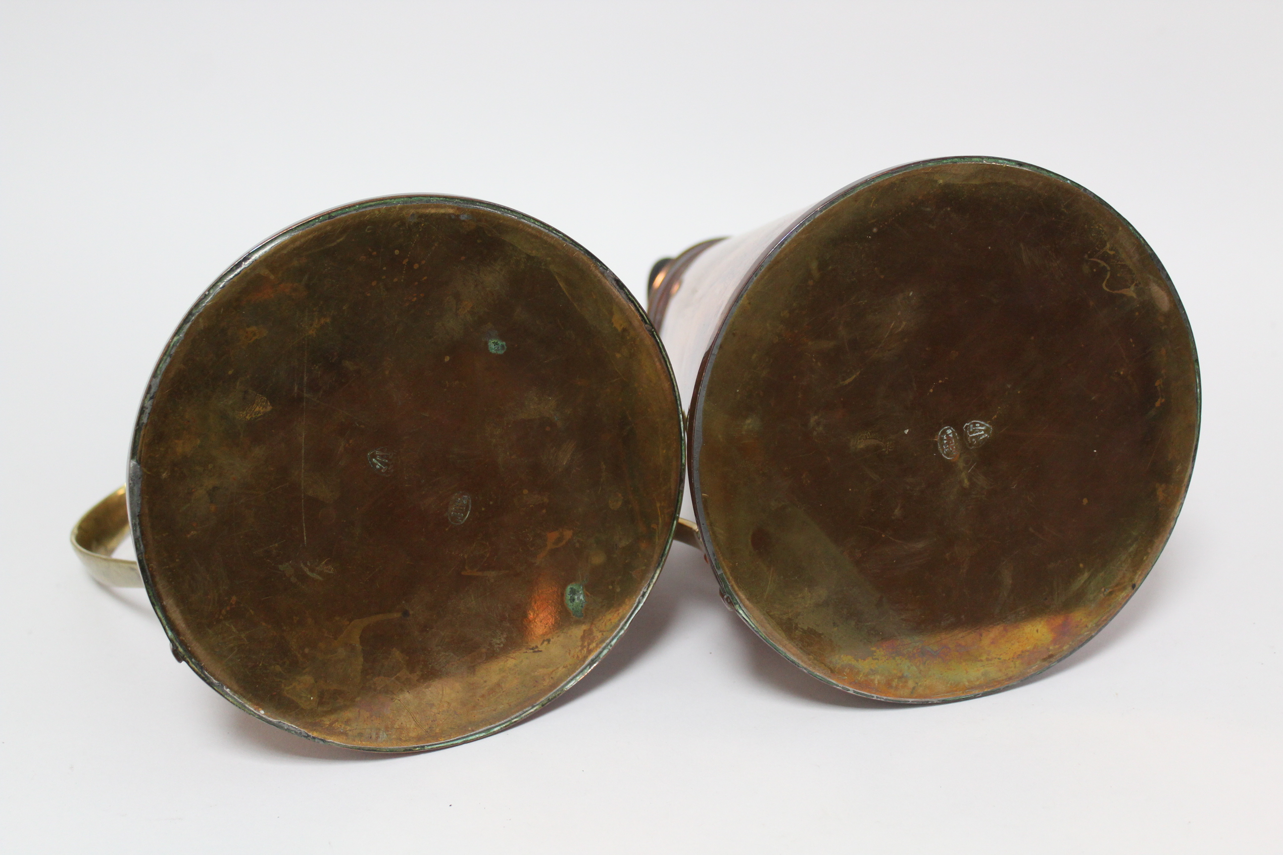 A pair of W. A. S. Benson Arts & Crafts copper “Jacketed Jugs” of tapered cylindrical form, with - Image 6 of 8