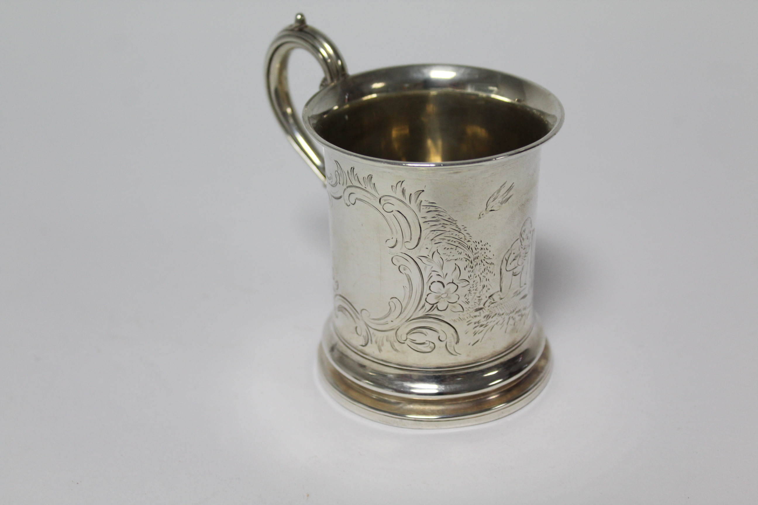 A Victorian christening mug of cylindrical form, with scroll handle & engraved figure scene of two - Image 4 of 6