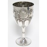 *LOT WITHDRAWN* AN EDWARDIAN LARGE TROPHY CUP, with embossed presentation inscription, on a