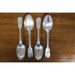 Two pairs of Scottish provincial (?) Fiddle pattern teaspoons.