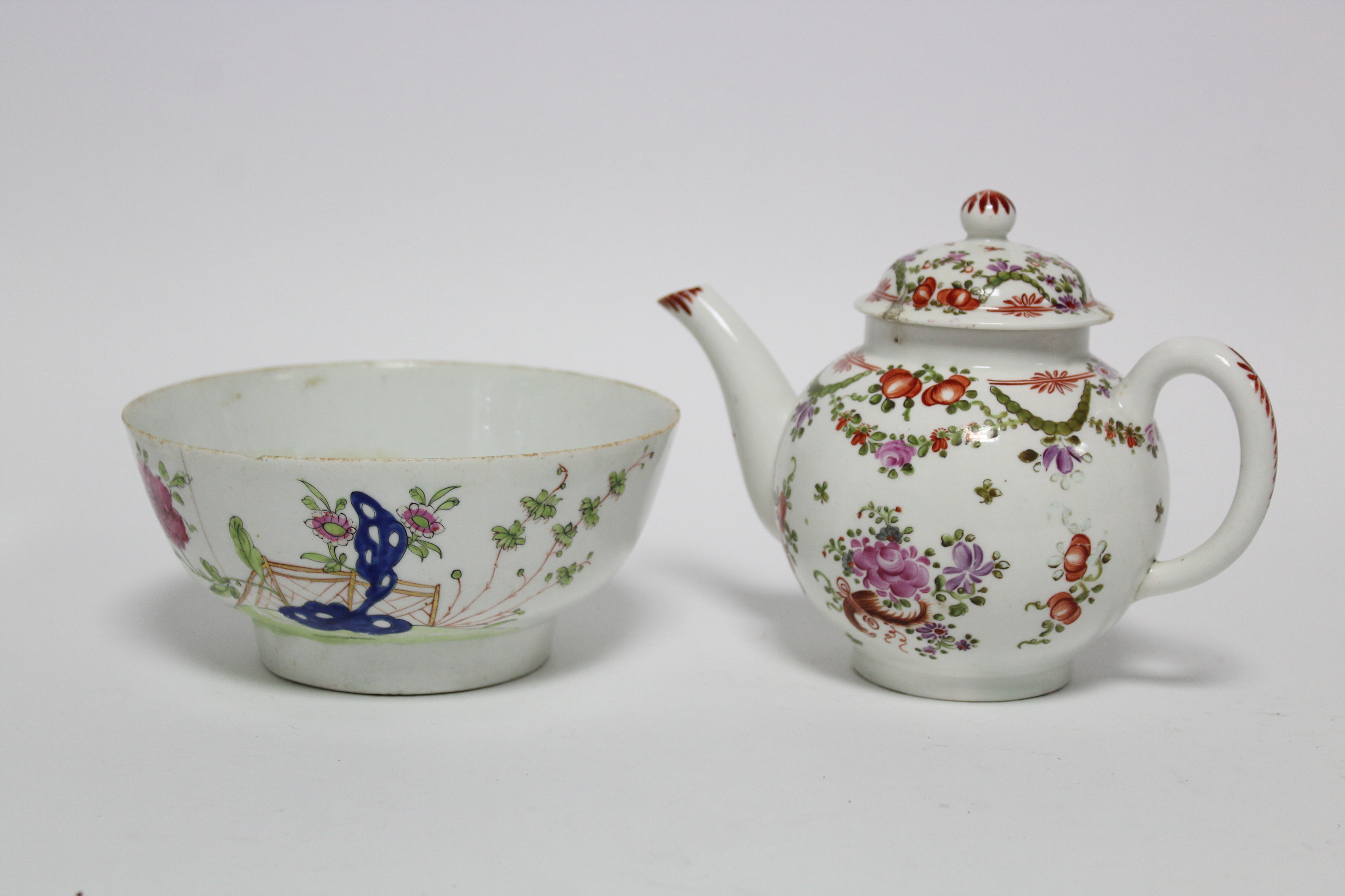 A Lowestoft porcelain round teapot with polychrome painted flowers & green foliate swags, 5½” - Image 3 of 9