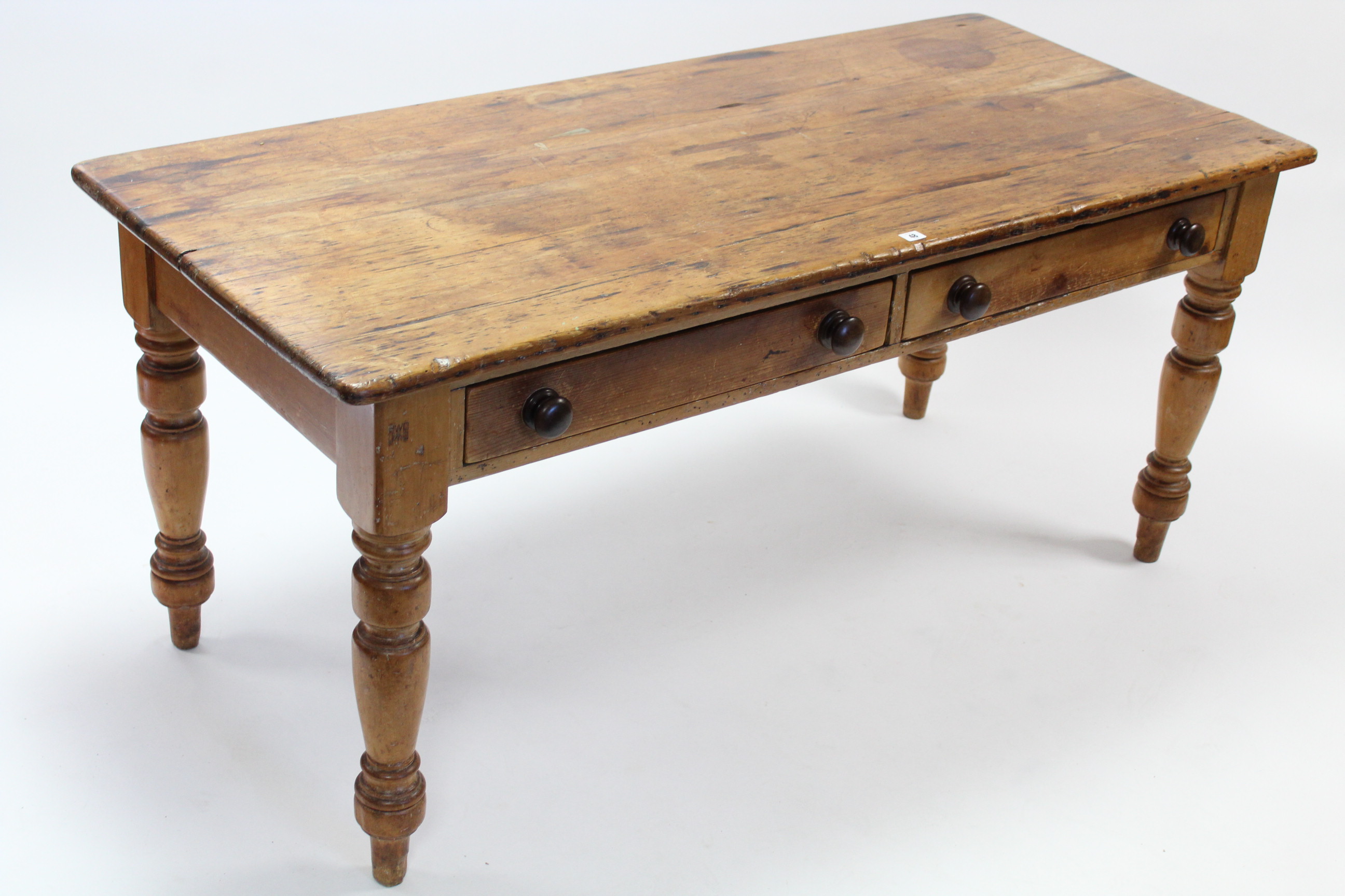 A PINE FARMHOUSE TABLE with rounded corners to the rectangular top, fitted two frieze drawers, & - Image 3 of 5
