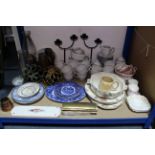 Various items of decorative china, pottery, etc.