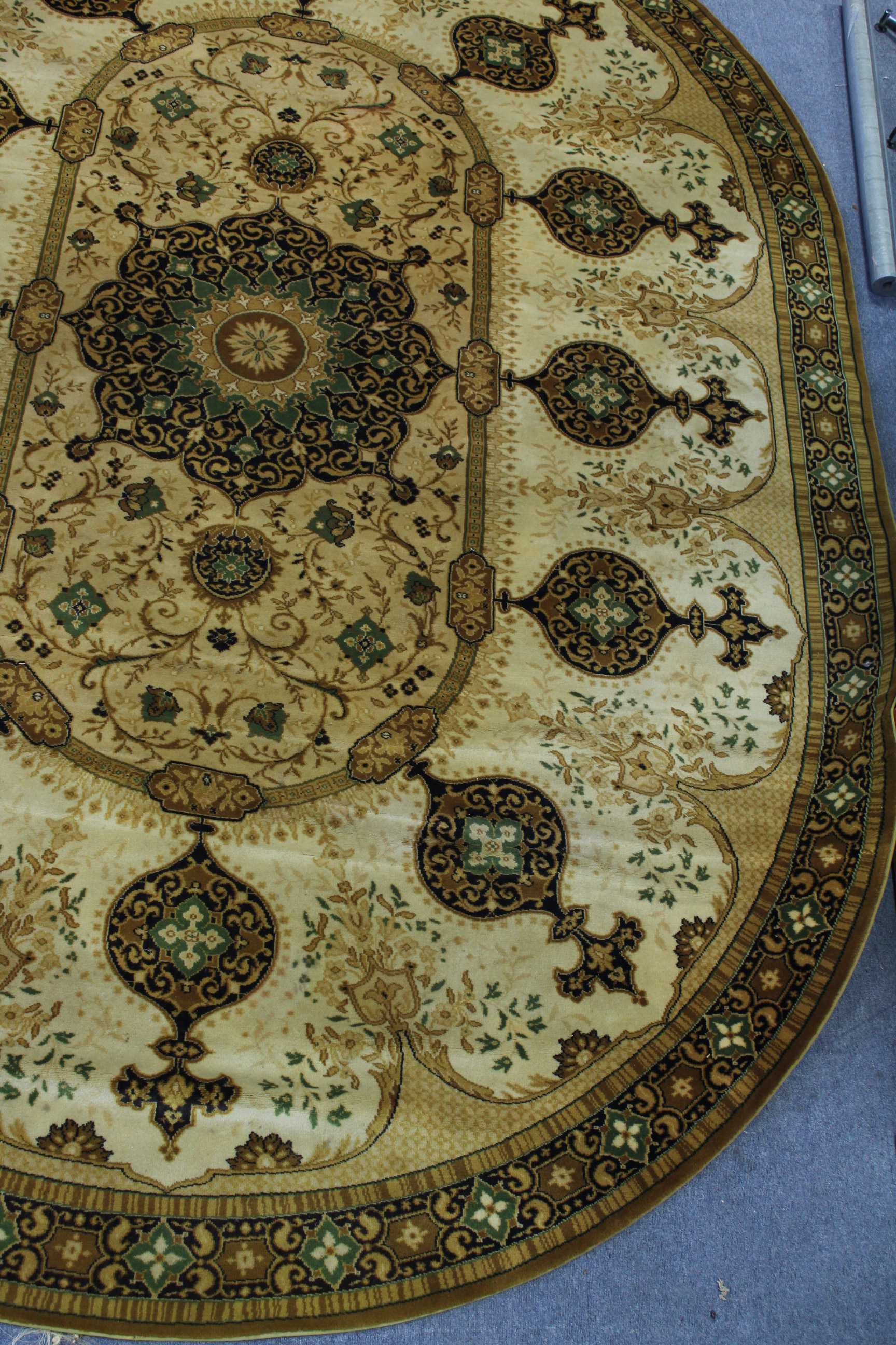 A Wilton-style oval carpet of cream & green ground with medallion to centre, & with wide border. - Image 3 of 4