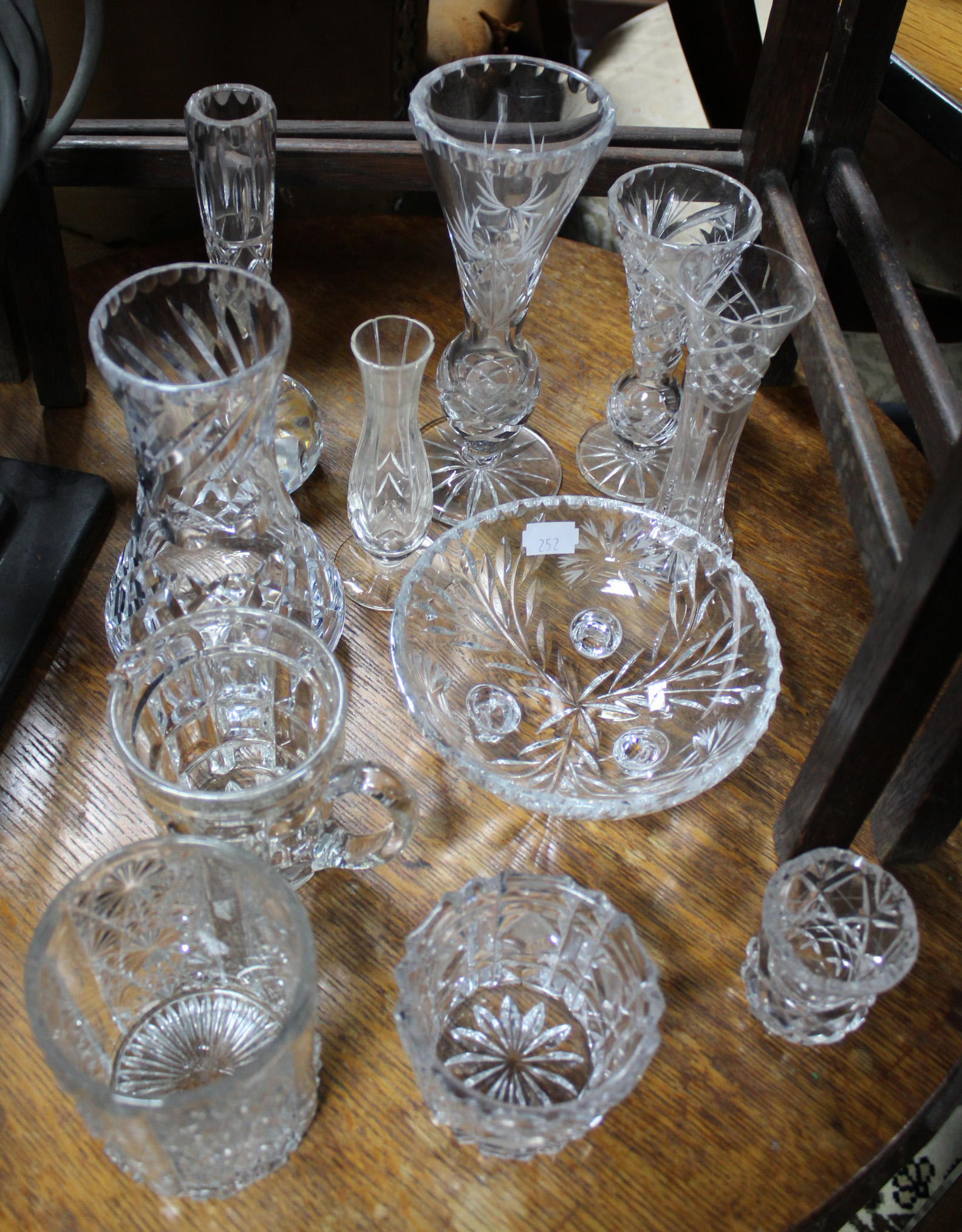 Various items of glassware.