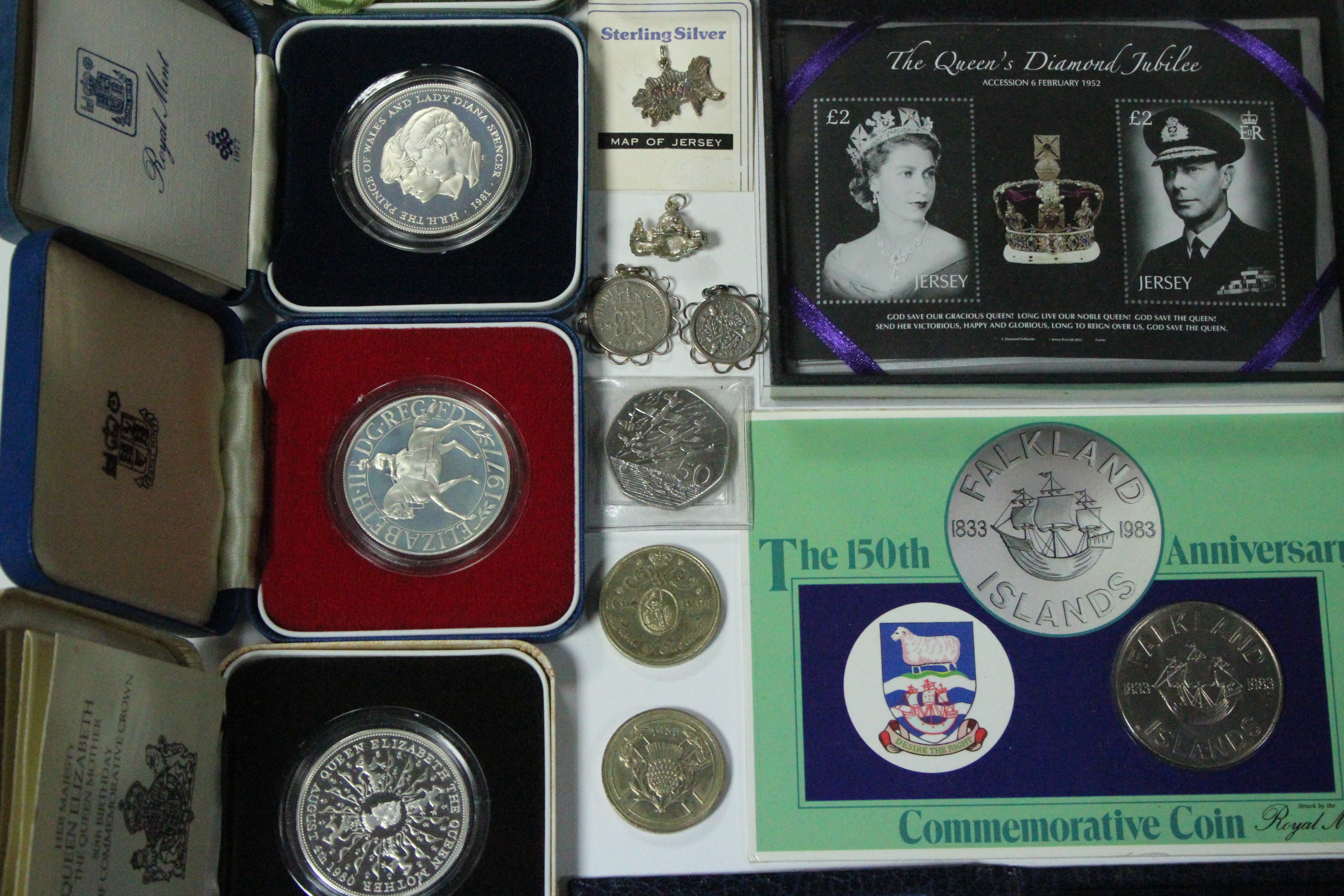 Five modern silver proof commemorative crowns & other coins; various other commemorative crowns & - Image 5 of 7