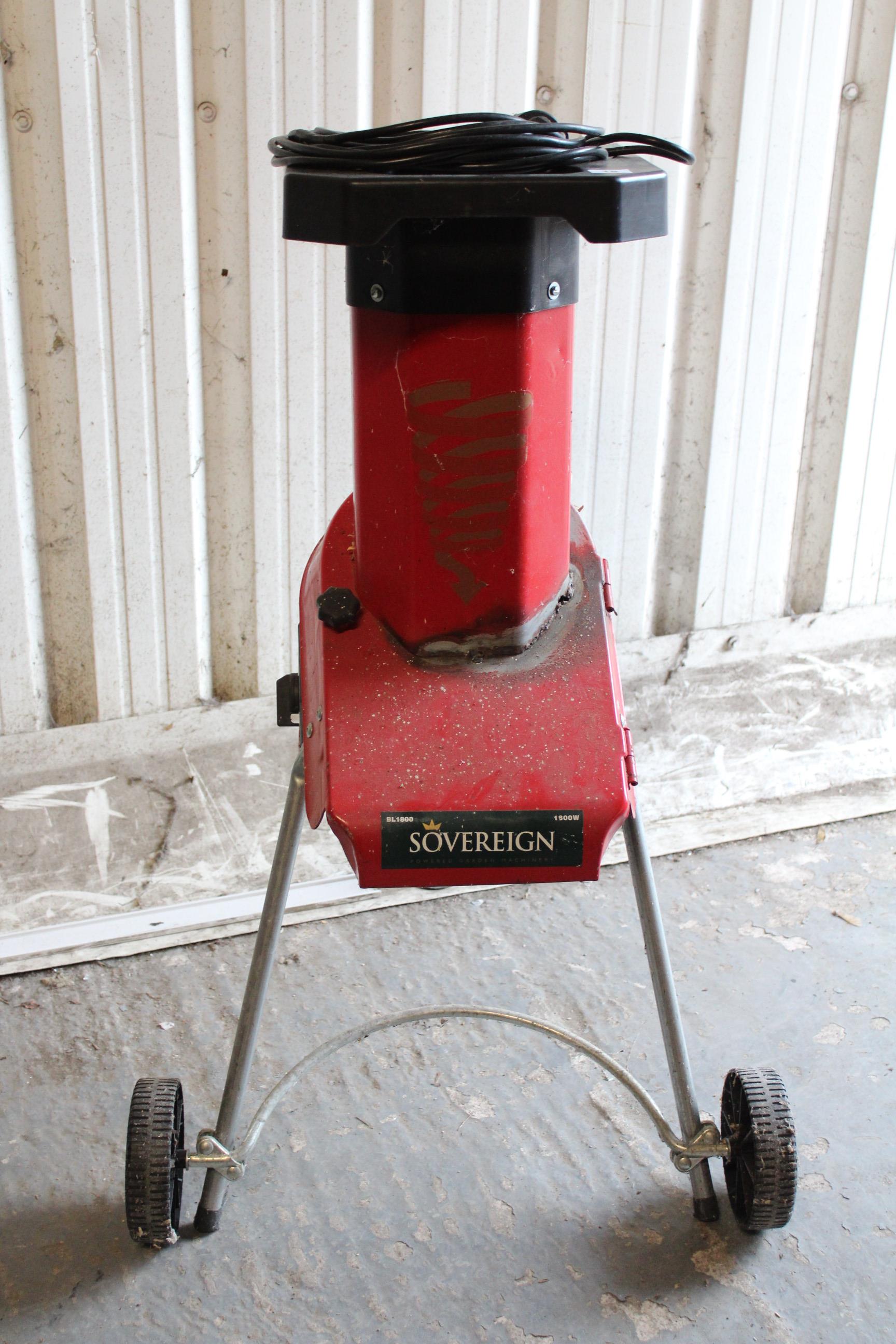 A Sovereign 1800w garden shredder, w.o.