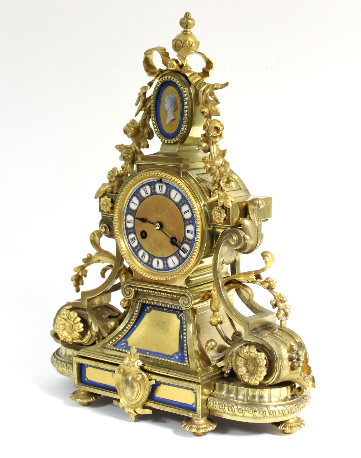 A mid-19th century French mantel clock in elaborate gilt brass case with pendant flowers & leaf- - Image 2 of 7