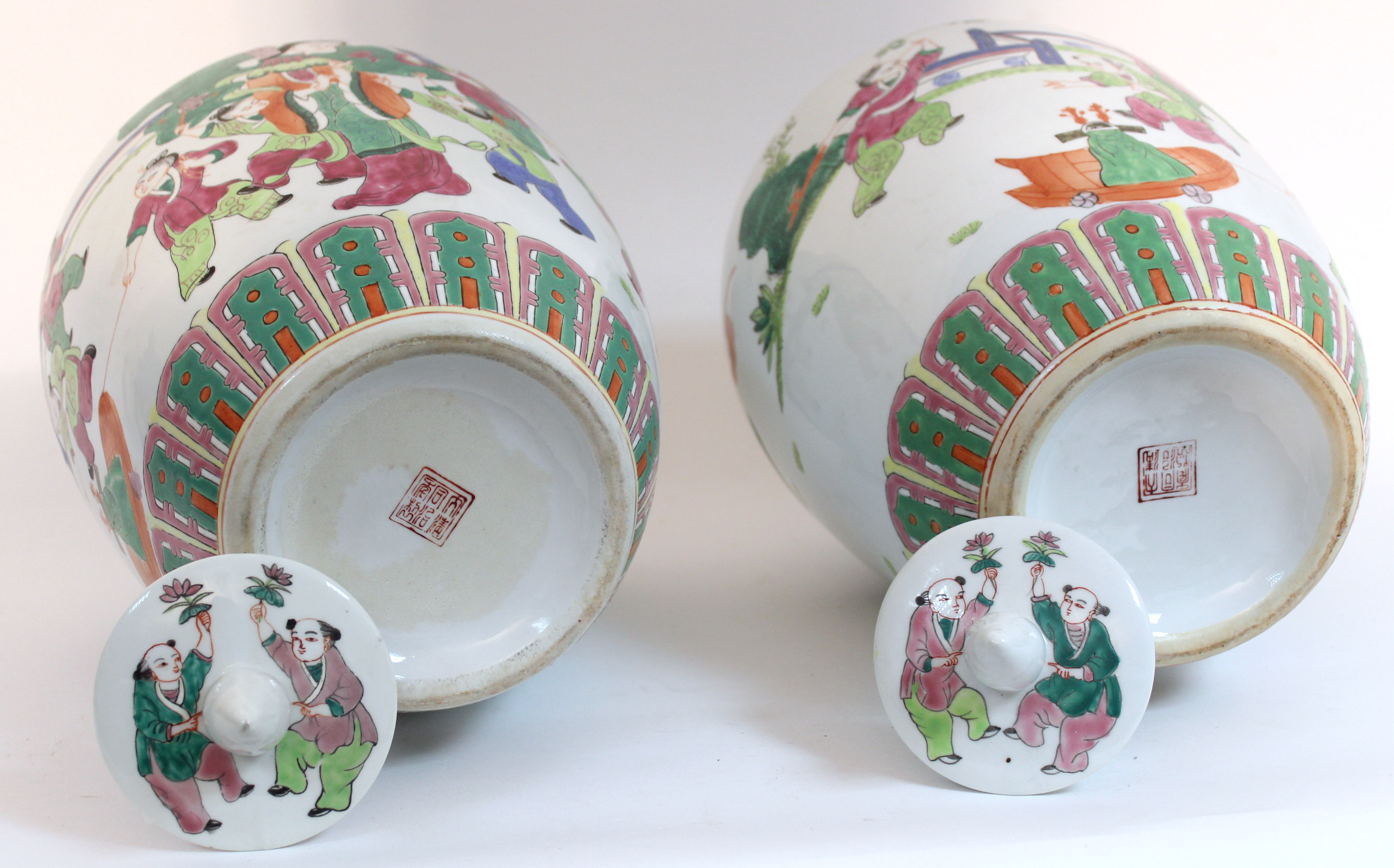 A pair of Chinese porcelain large ovoid vases & covers, decorated in famille verte enamels with - Image 10 of 10