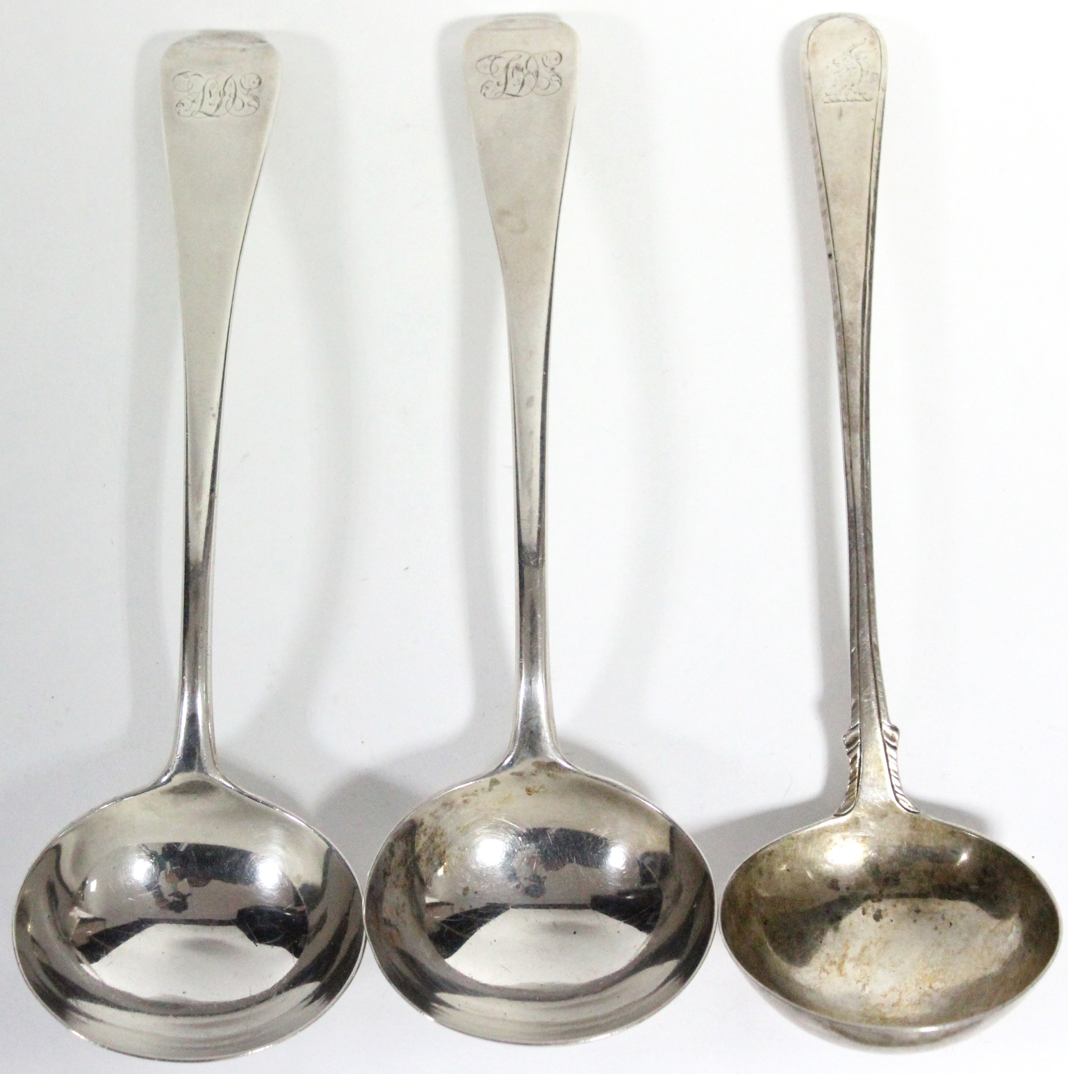 A pair of William IV silver Old English sauce ladles with oval bowls, London 1836 by Mary Chawner; &