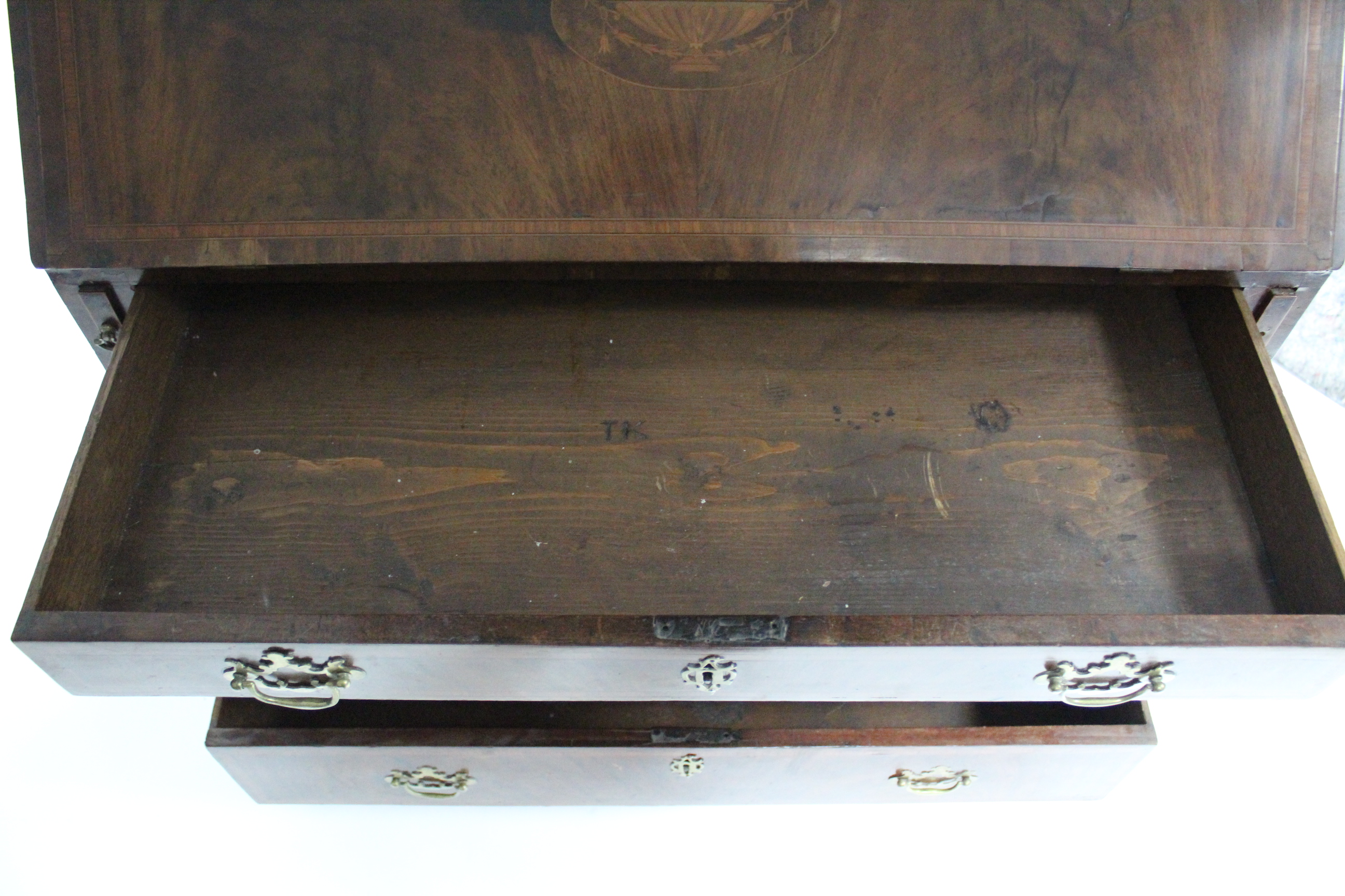 A late 18th century figured mahogany & crossbanded bureau-bookcase, with moulded cornice above three - Image 4 of 6