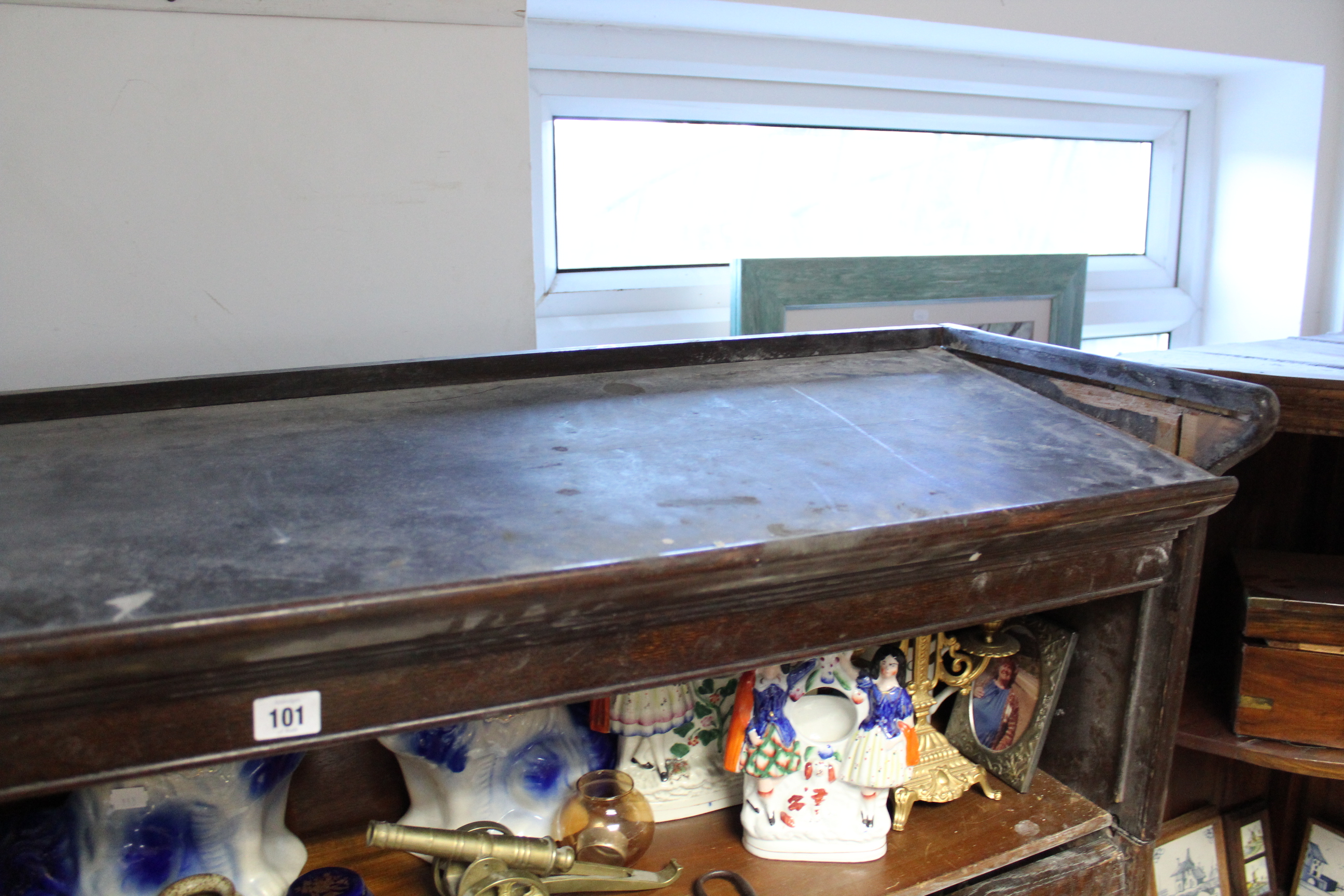 A Globe Wernicke oak five-tier sectional bookcase, each tier enclosed by glazed door, & on plinth - Image 3 of 3