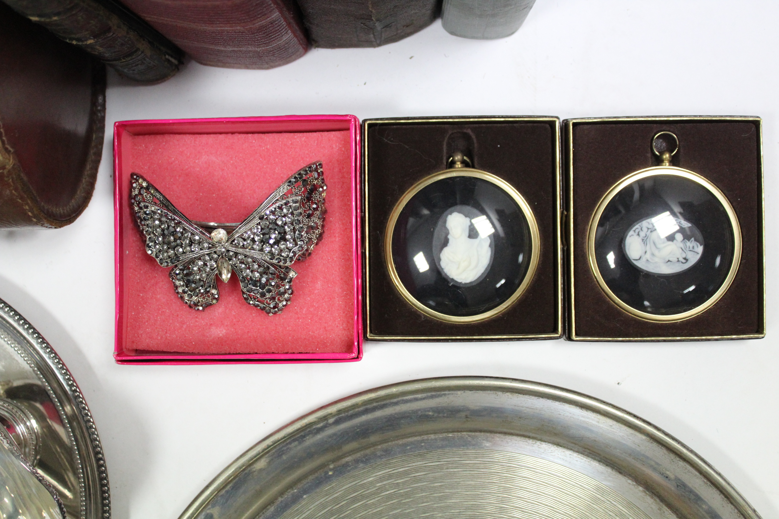 A pair of Lignum Vitae bowls, with leather case; four various books; & various items of platedware. - Image 3 of 5