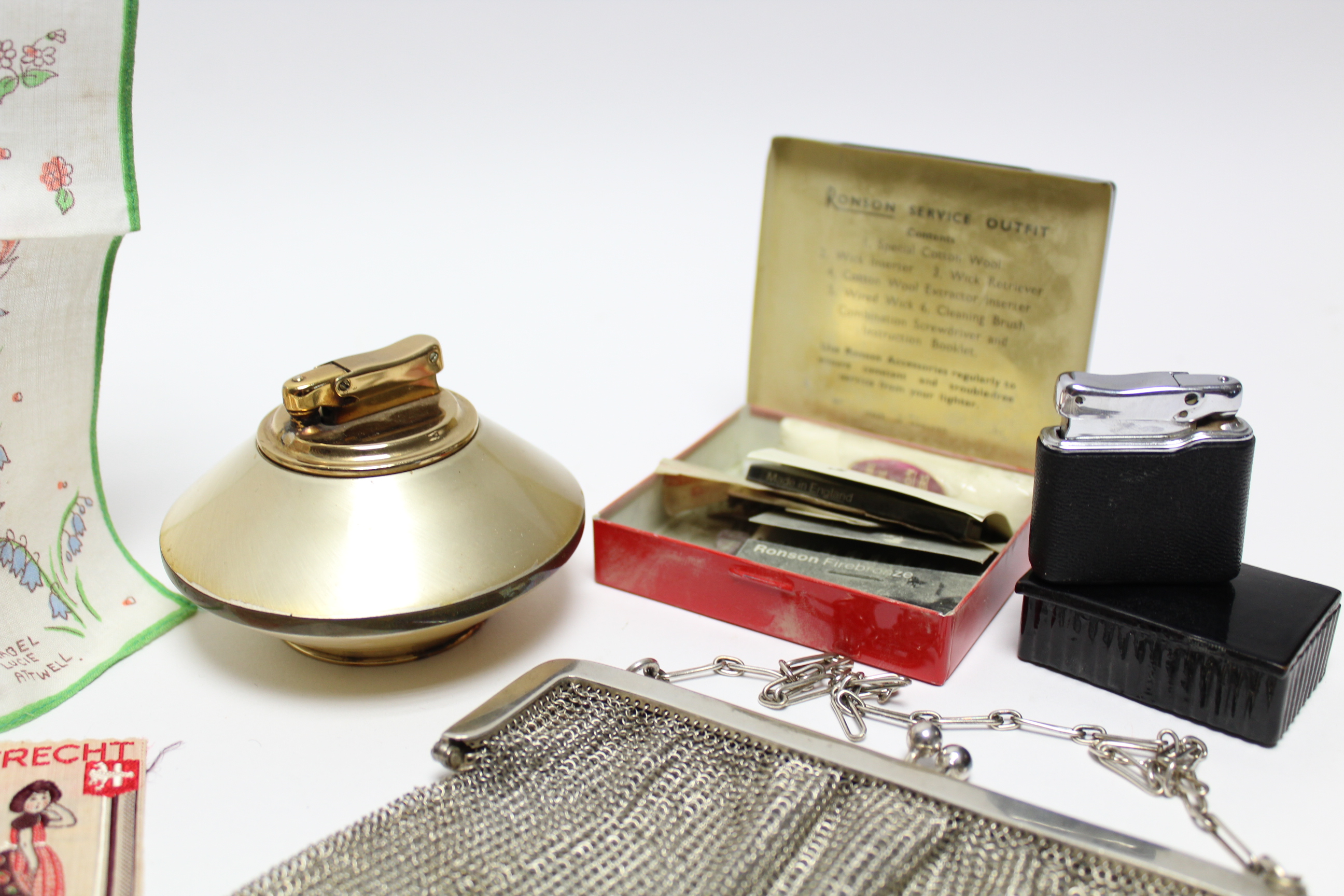 A Calibri Monogas “25” table cigarette lighter; a meshwork purse with plated clasp; six - Image 2 of 5