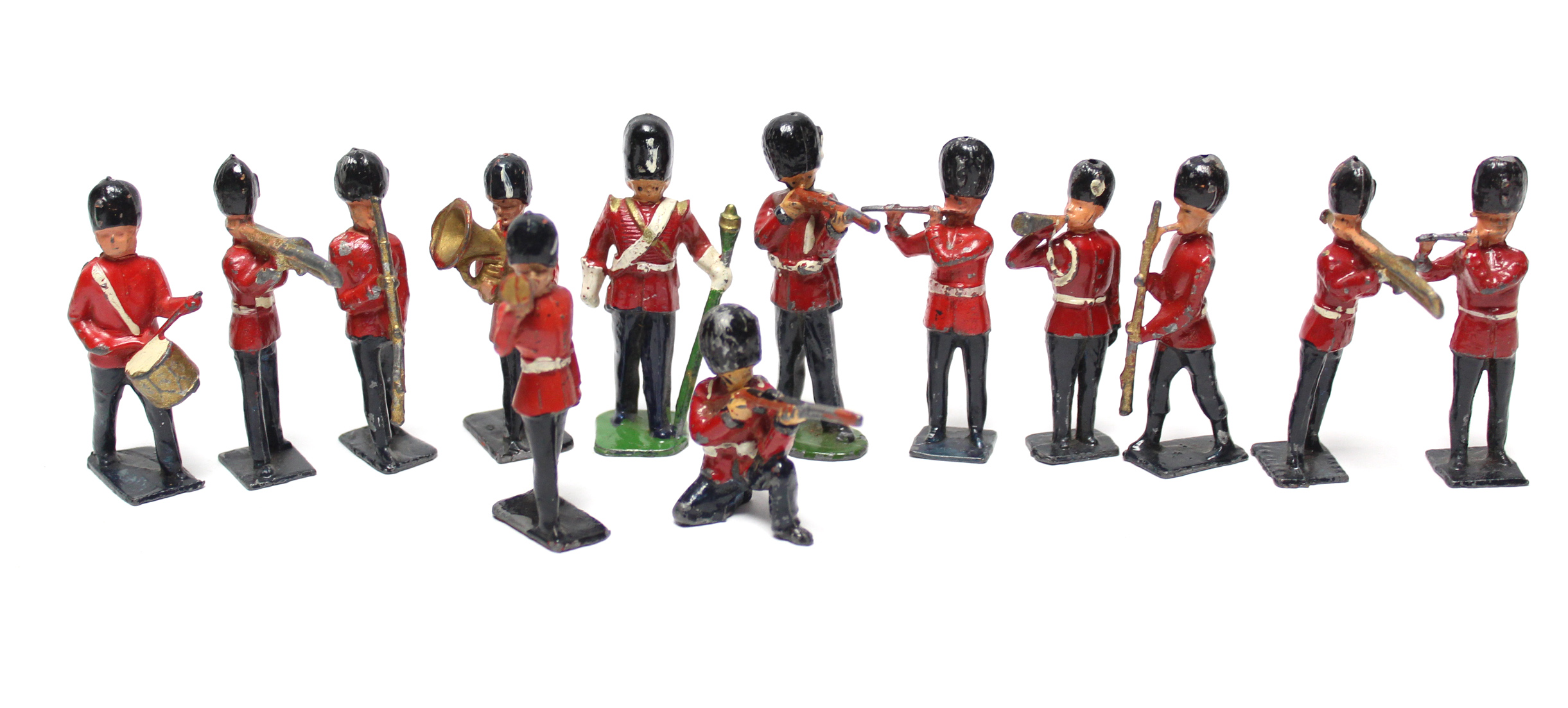 Thirteen various painted lead soldier figures, unboxed.