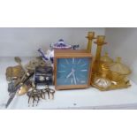 A mixed lot: to include a 1970s Smiths faux rosewood cased battery powered mantel clock with a