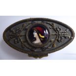 A late 19th/early 20thC Continental cast gilt metal, oval ring box, cast with bellflowers,