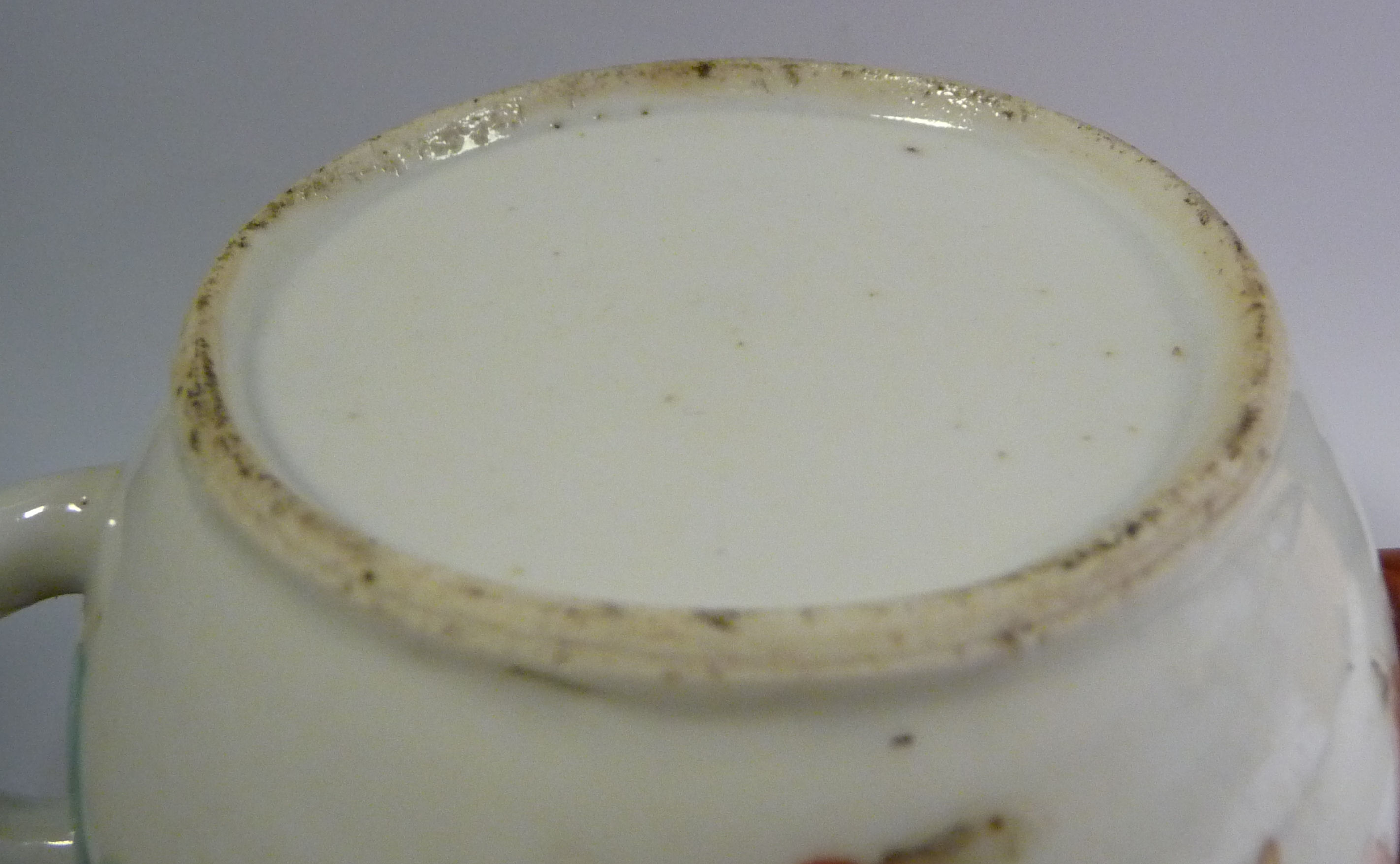 A late 18thC Chinese porcelain small, round teapot and lid, - Image 7 of 8