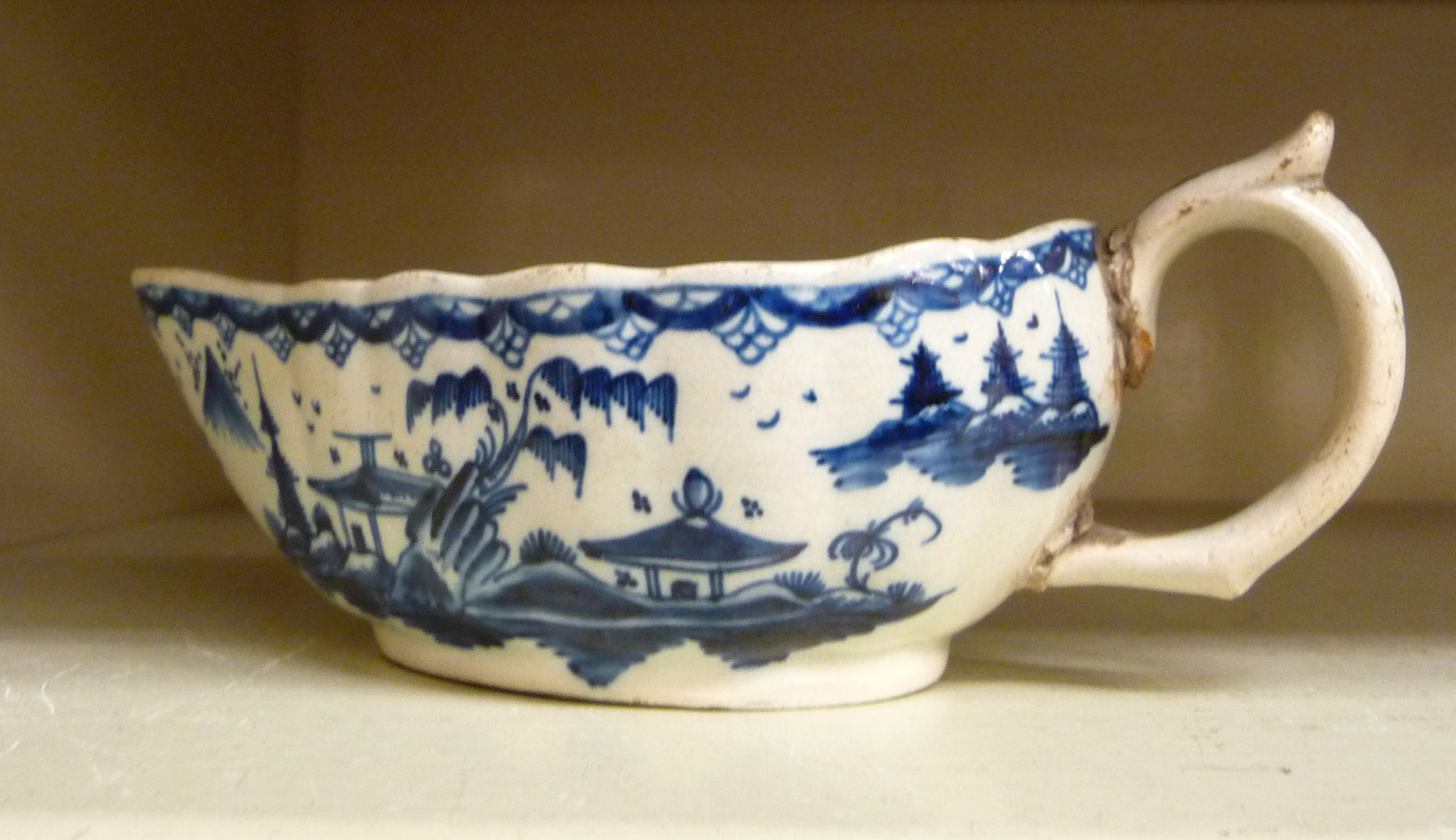 An early 19thC pearlware sauce boat, - Image 2 of 2