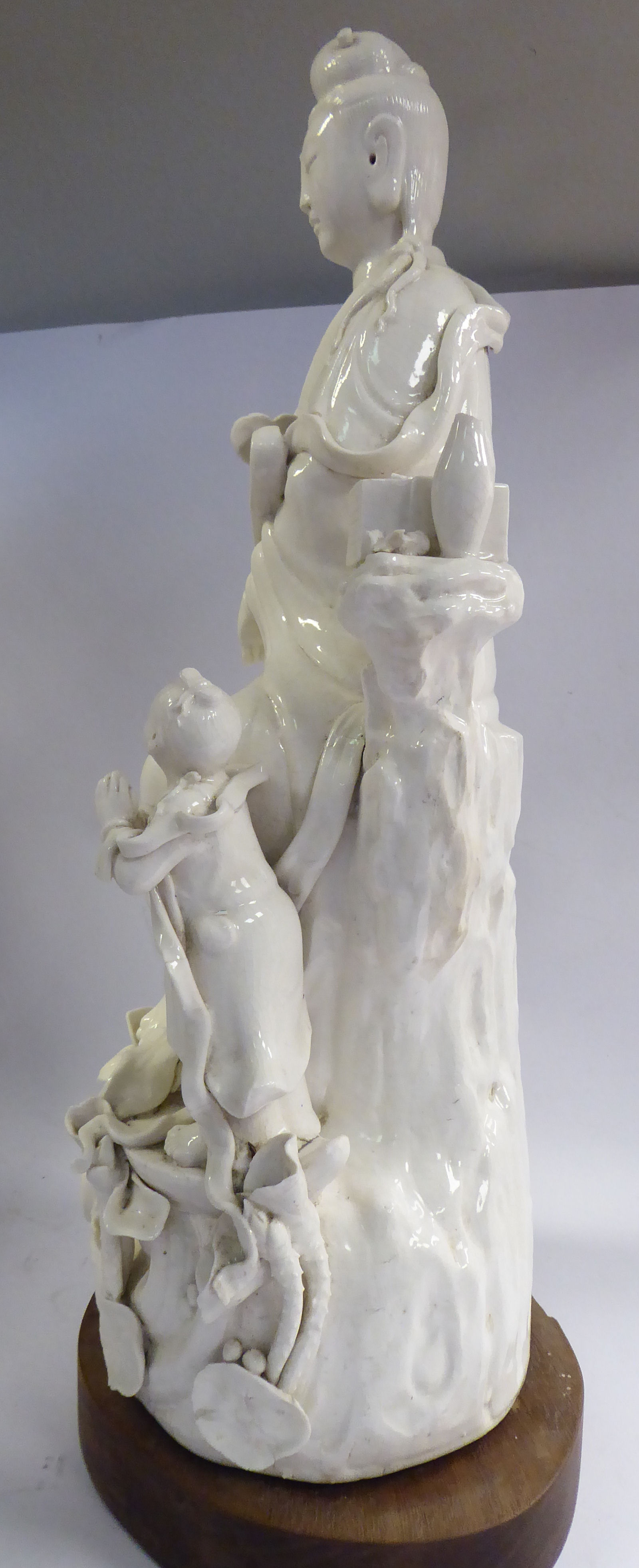 A late 18th/early 19thC Chinese blanc de chine porcelain figure Guan Yin seated, - Image 4 of 10