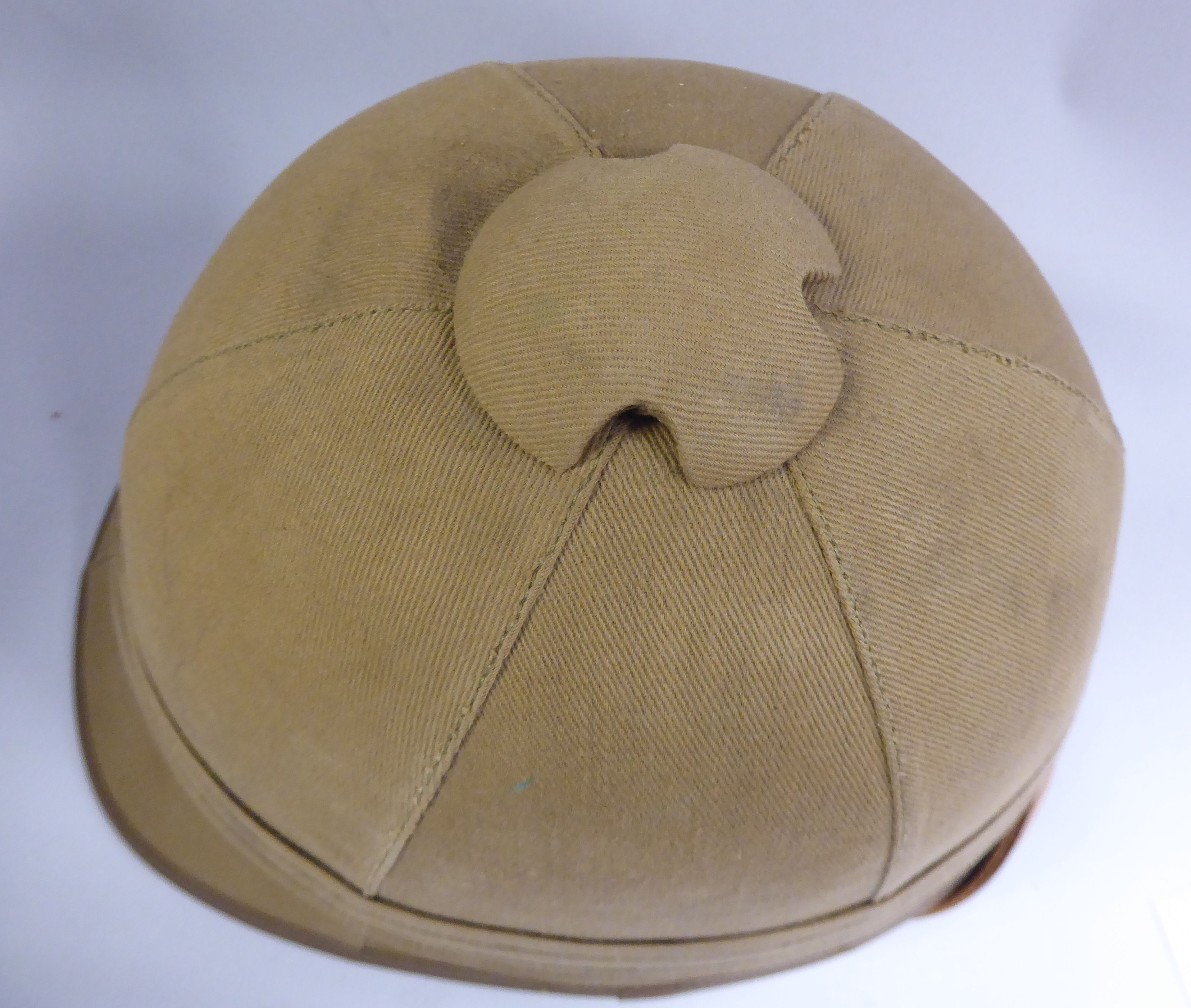 A 20thC British military style pith helmet - Image 5 of 6