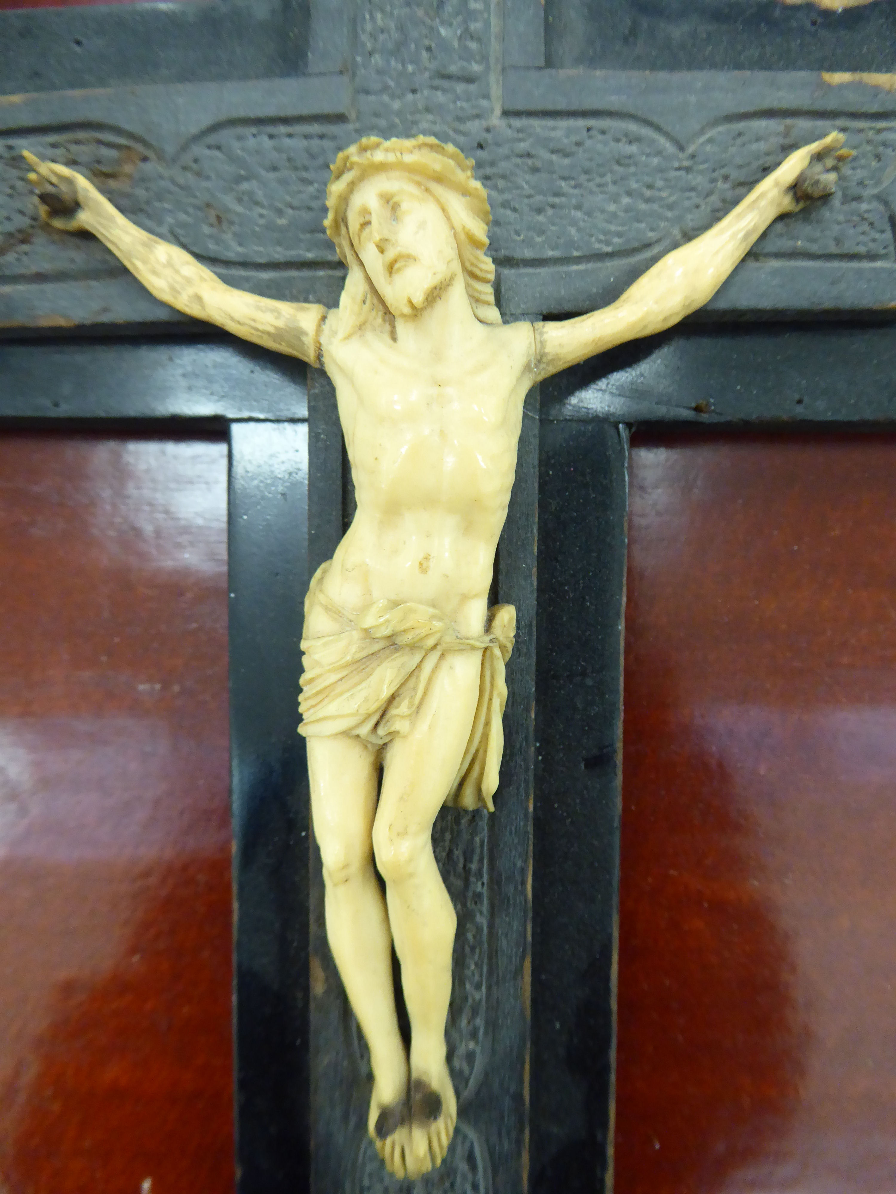A late 19thC Continental crucifix with a carved ivory Corpus Christi 12''L OS3 - Image 2 of 2