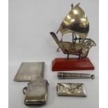 Silver collectables: to include a vesta case with engine turned decoration London 1931 11