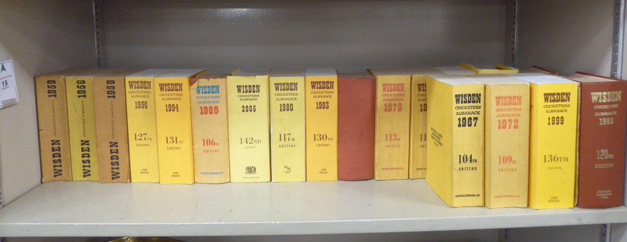 'Wisden Cricketers' Almanac' eighteen volumes from 1956-2005 OS10