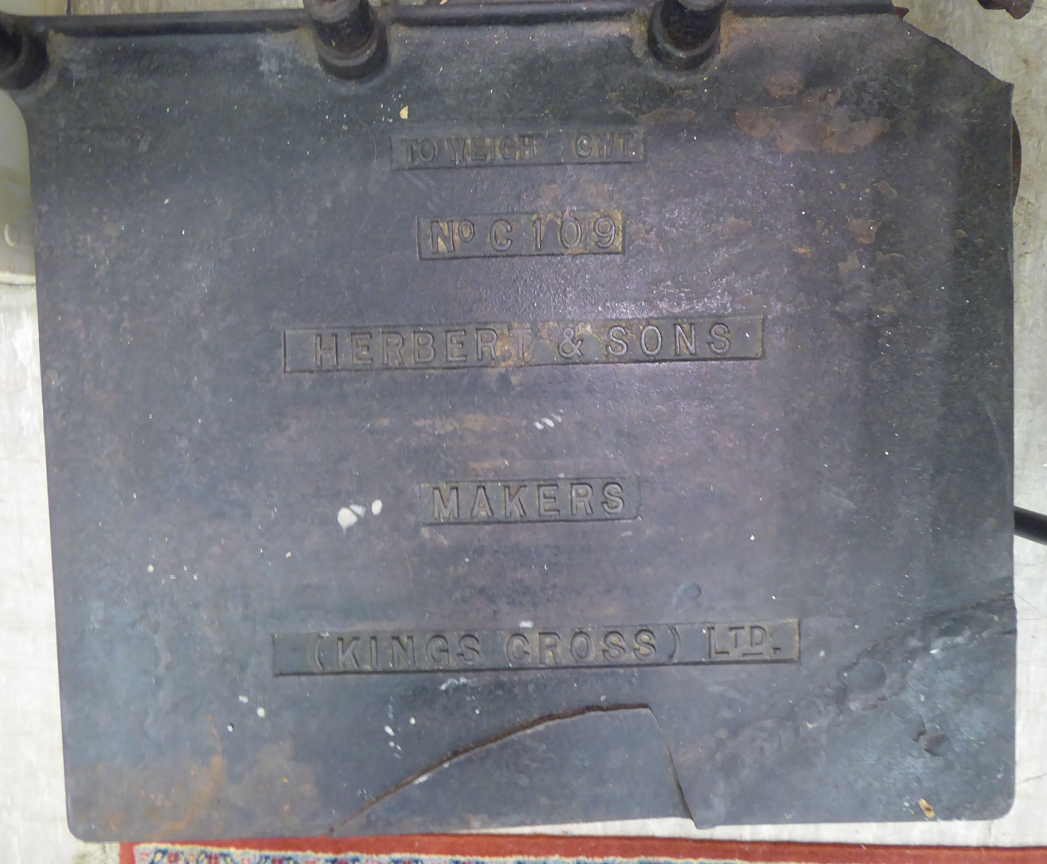 Late Victorian Herbert & Sons industrial, black painted cast iron platform scales no. - Image 2 of 2