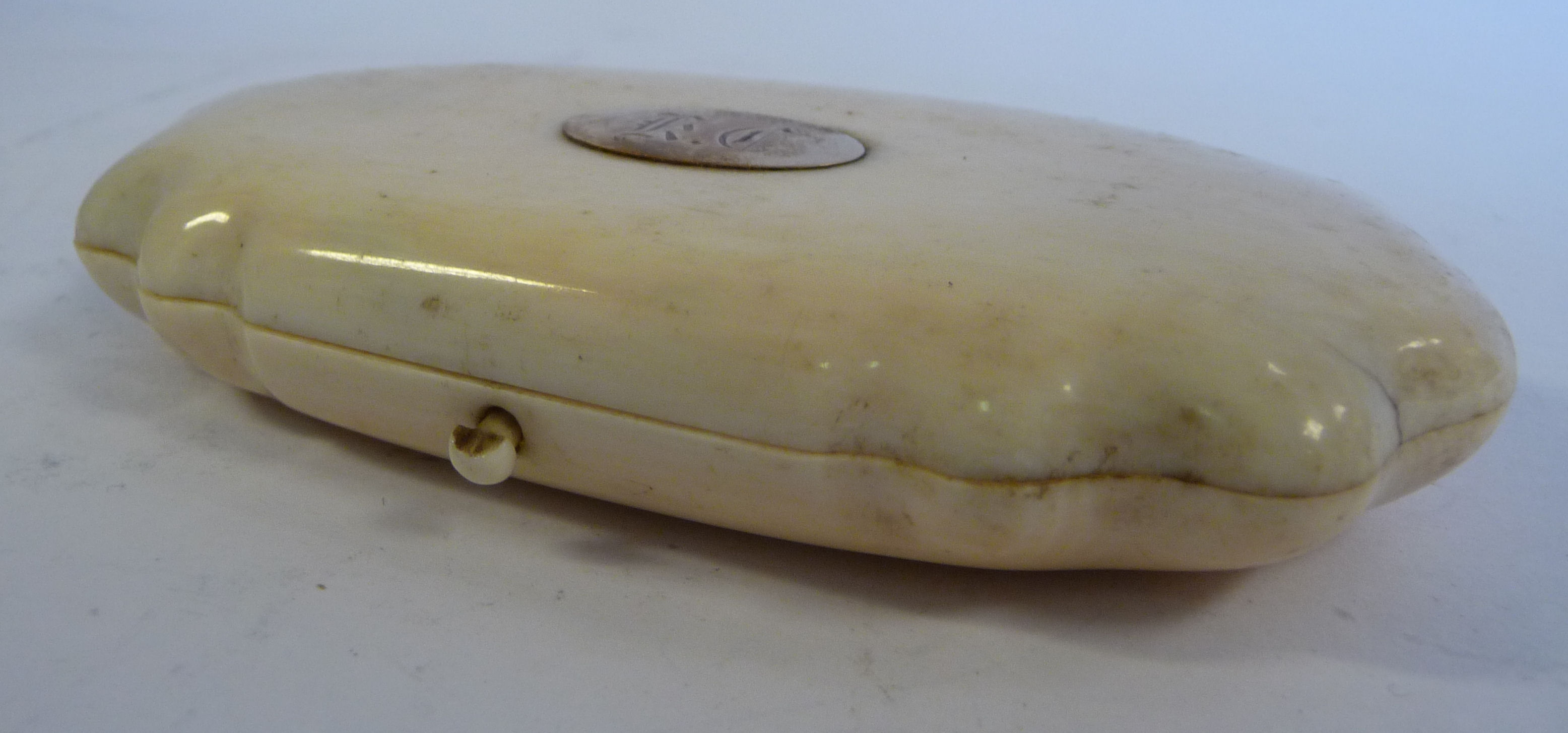 A mid Victorian carved ivory folding needlework case with yellow metal mounts and various - Image 4 of 5