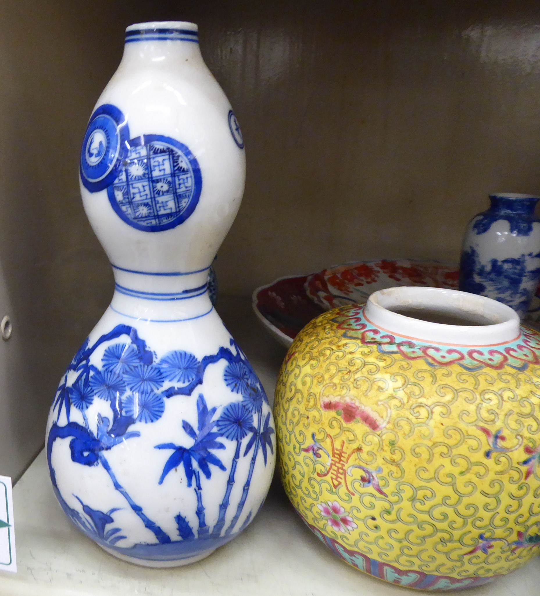 Oriental porcelain: to include a pair of late 19thC Chinese porcelain crackle glazed vases, - Image 4 of 9