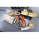 Costume jewellery: to include bracelets and brooches CS