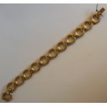 A 9ct gold hollow, circular ring link bracelet,