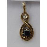 A 9ct gold pendant,