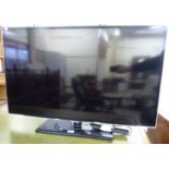 A Samsung 40'' flatscreen television,