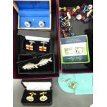 Gentlemens variously mounted cufflinks: to include novelty examples CS