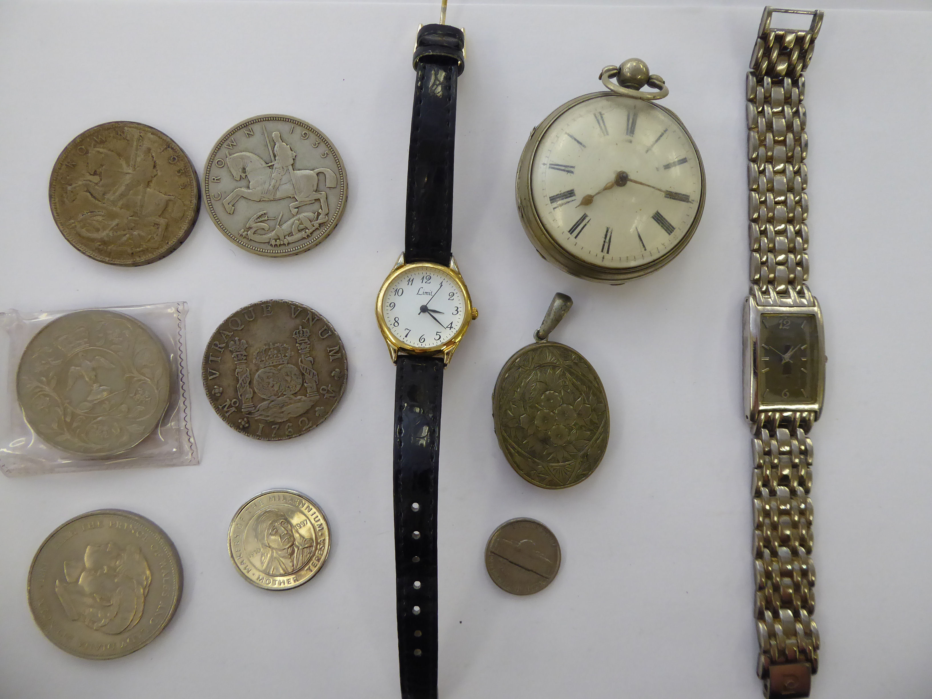 Coins, collectables and items of personal ornament: to include a white metal cased pocket watch,