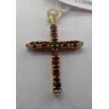 A 9ct gold pendant cross,