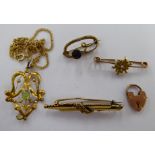 9ct and yellow metal items of personal ornament: to include a pendant,