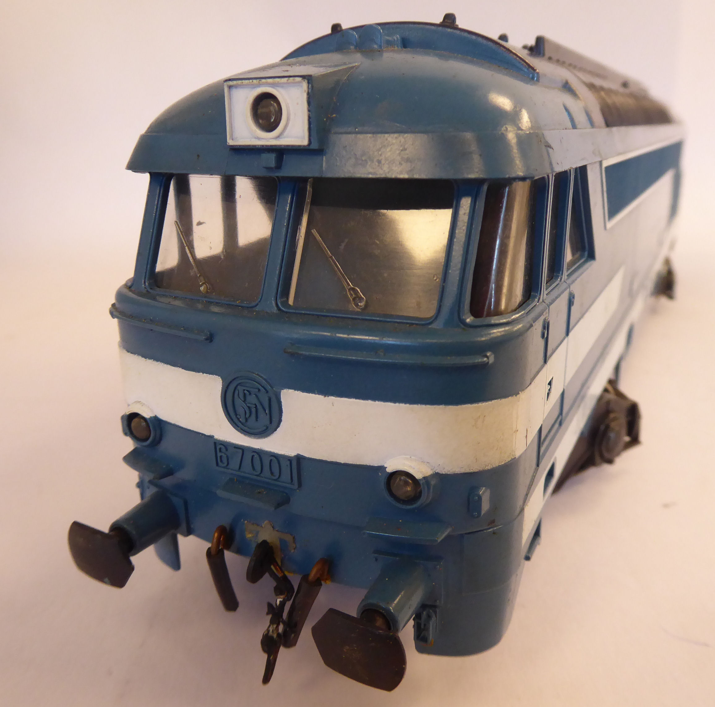 A Lima (Italy) 0 gauge moulded plastic electric model locomotive, - Image 6 of 8