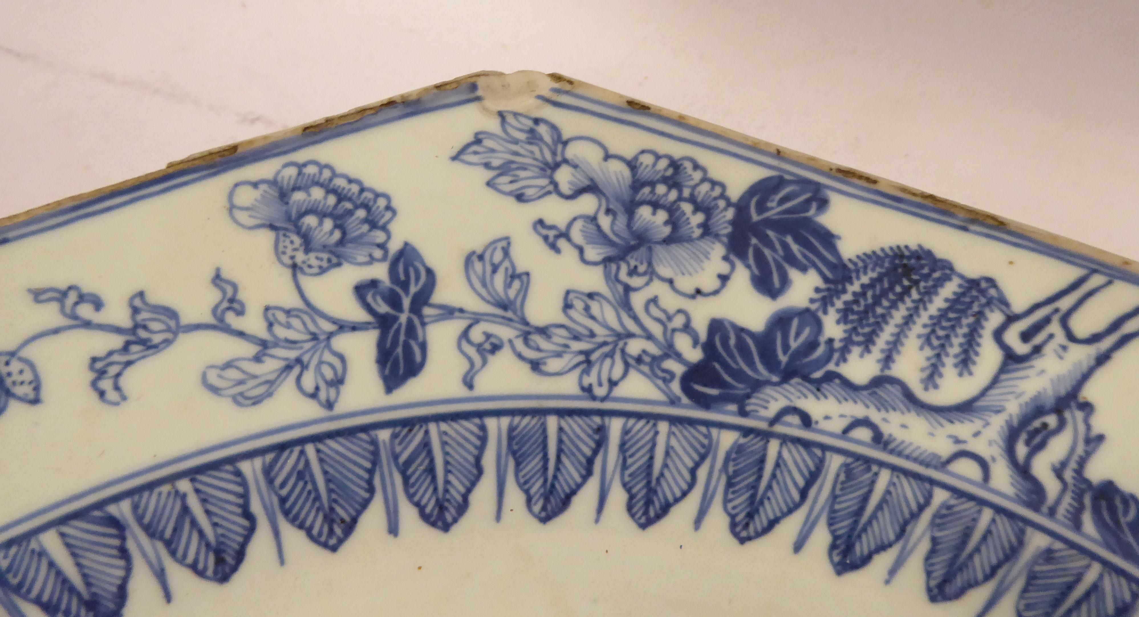 A late 18thC Chinese porcelain dish of octagonal form, - Image 3 of 7