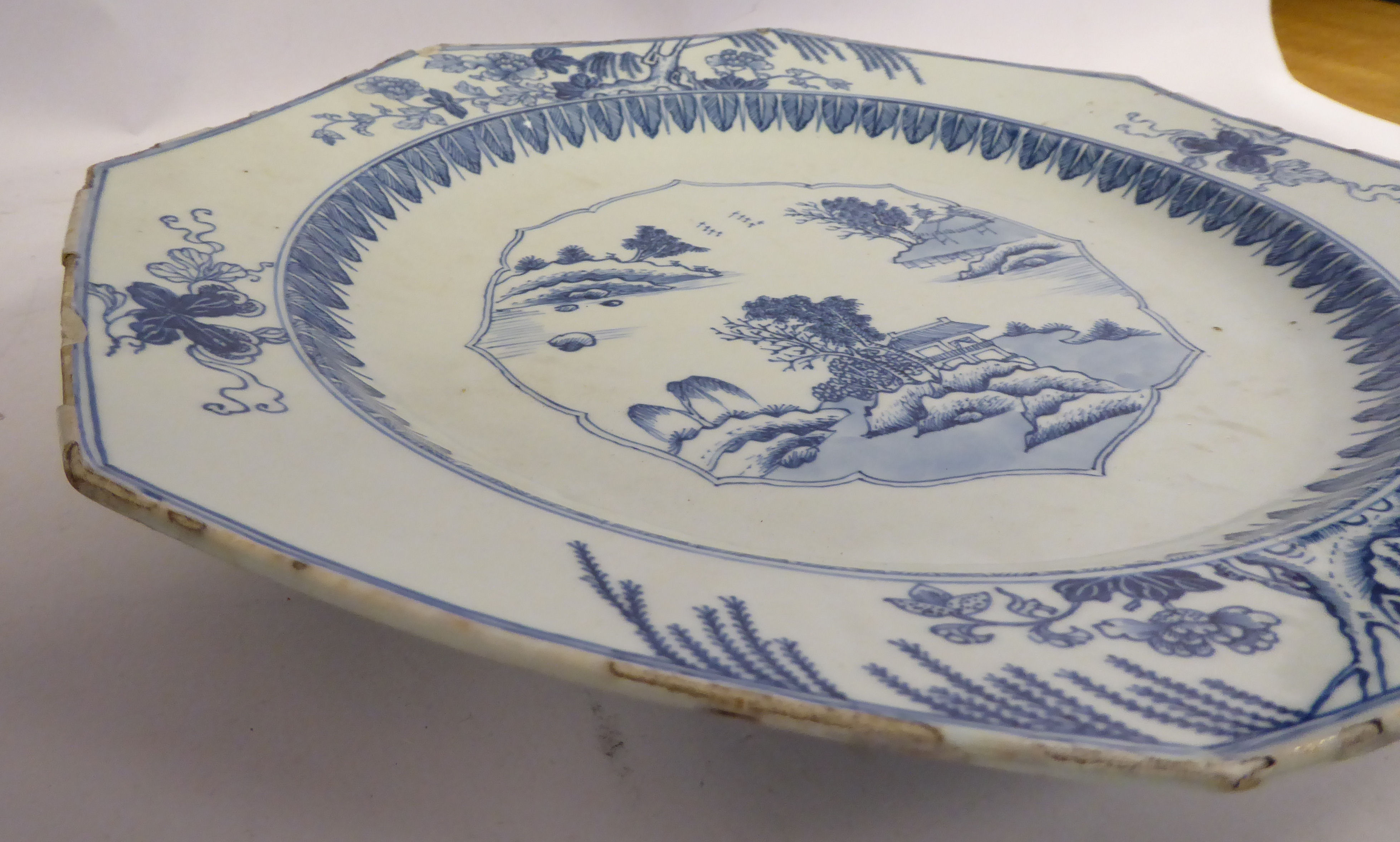 A late 18thC Chinese porcelain dish of octagonal form, - Image 4 of 7