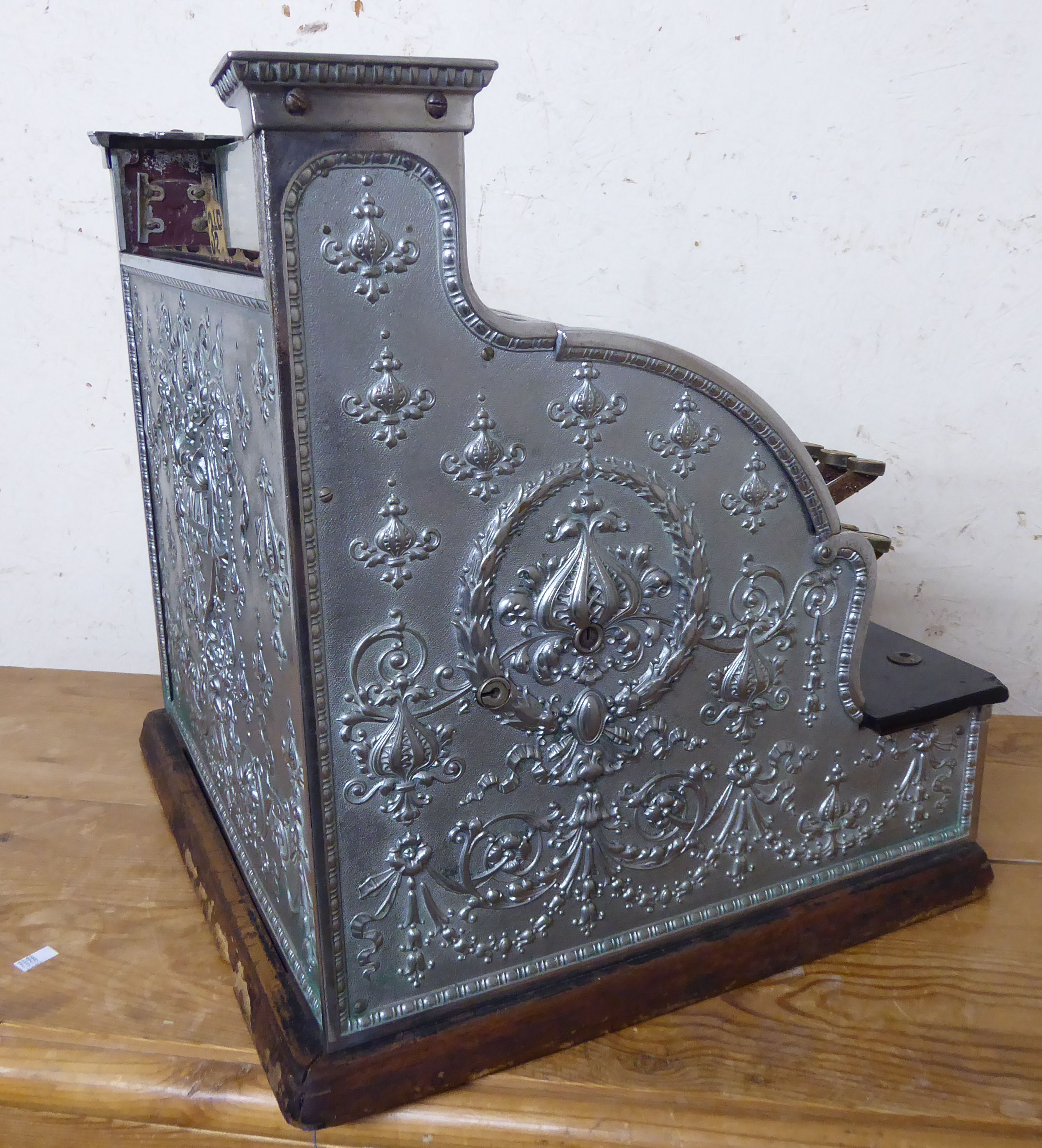 A late 19thC National Cash Register Co ornately cast silvered metal grocer's till no. - Image 6 of 9