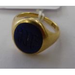 An 18ct gold signet ring,