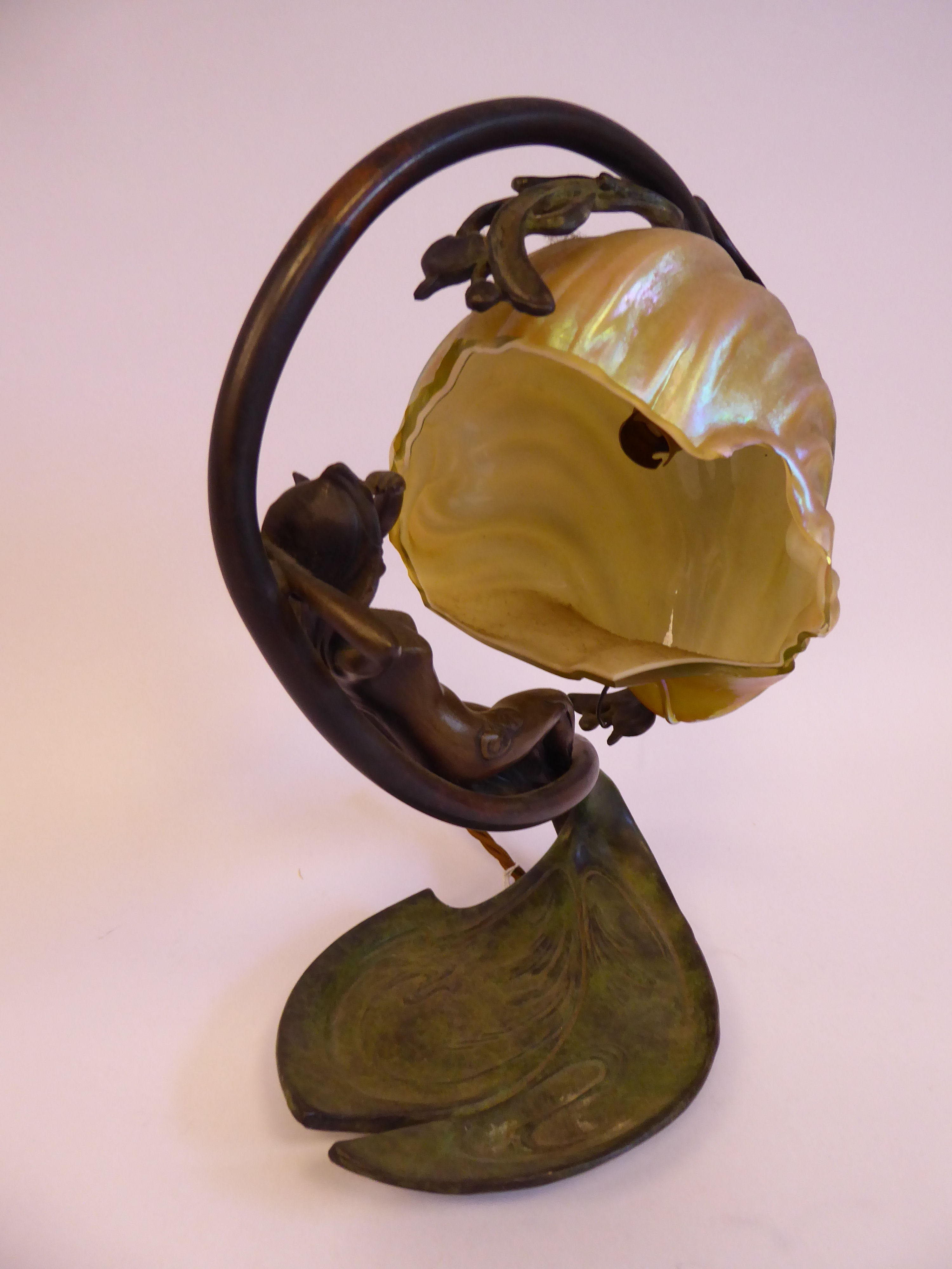 A late 19thC C Bonneford French Art Nouveau cast and part patinated green bronze table lamp, - Image 2 of 5