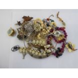 Costume jewellery: to include yellow metal floral spray brooches CS