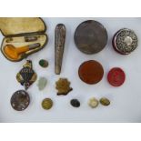 Collectable items: to include an amber and silver coloured metal mounted cheroot holder;