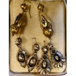 Three dissimilar pairs of Victorian gold coloured metal pendant earrings 11