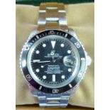 A replica Rolex Oyster Perpetual Date submariner wristwatch,